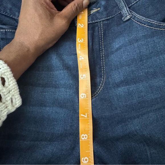 Democracy "Ab"solution Itty Bitty Bootcut blue Jeans size 2 - Picture 11 of 13